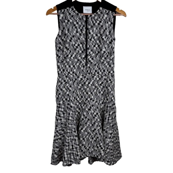 AKRIS PUNTO Fit & Flare Zip Front Sleeveless Dress Size 4 MSRP $995 Mobwife Chic - Picture 12 of 12